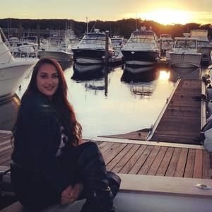 Meet your Posher, Lexi